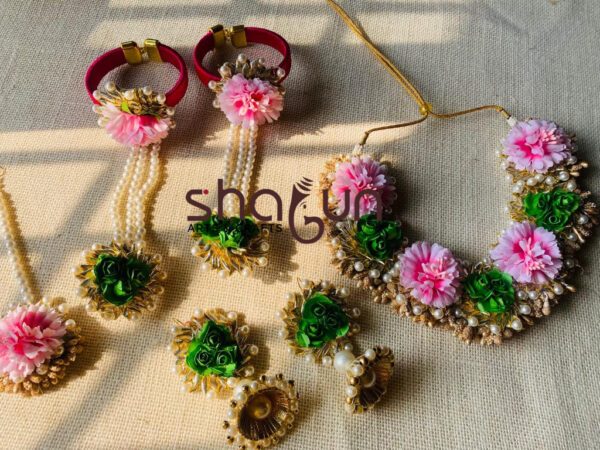 Pink and Green Flower Set