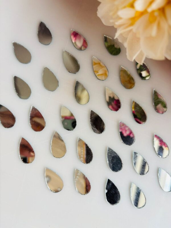Petal Shape Mirror
