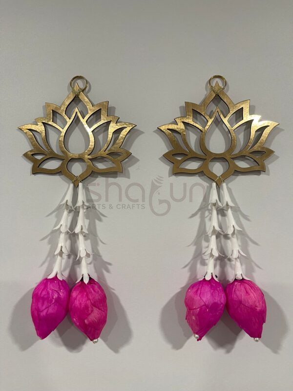 Lotus Hangings with Pink Solawood Buds