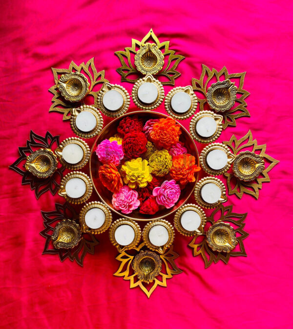 Gold Diya Urli