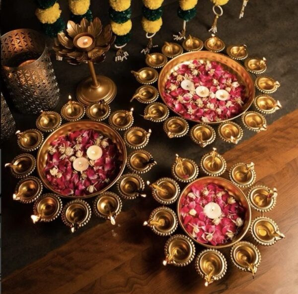 Gold Diya Urli