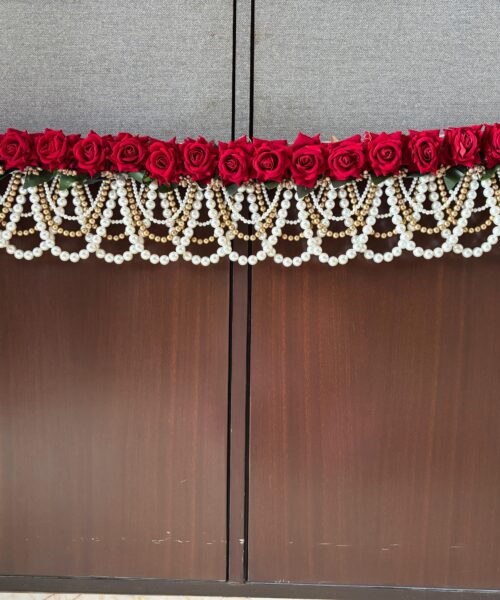 Red Rose Toran