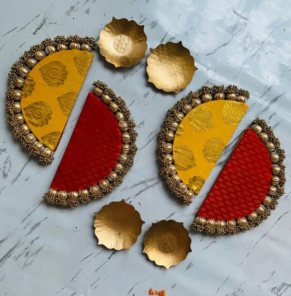 Patola Half Circle plates red/yellow