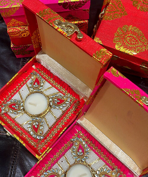 Square Kundan Candel Hamper