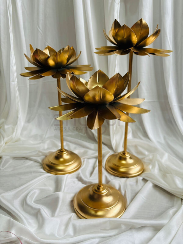 Golden Lotus Standing Diya 3 pcs set