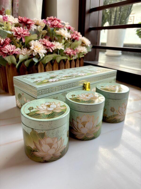 Padma Pushp Hamper Box