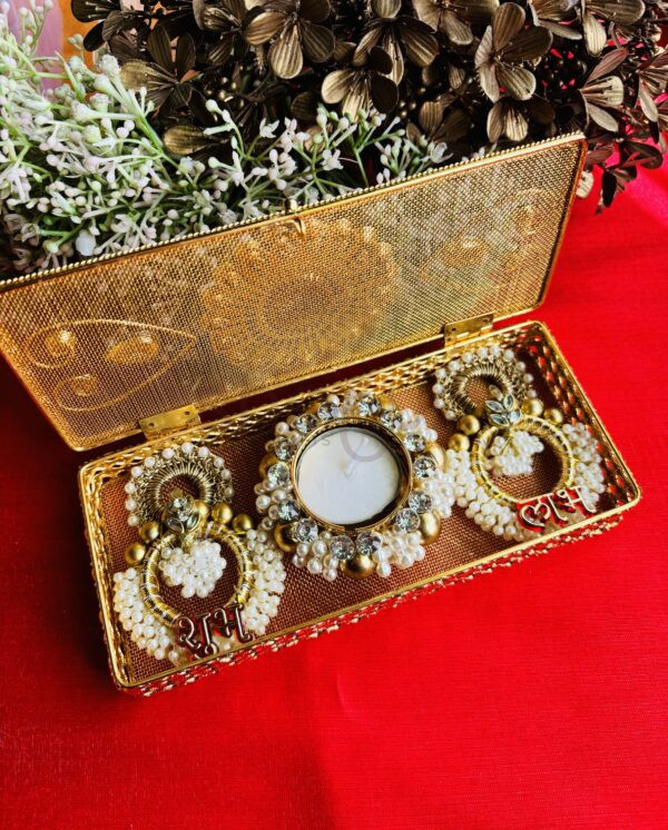 Golden Devine Pearl Hamper