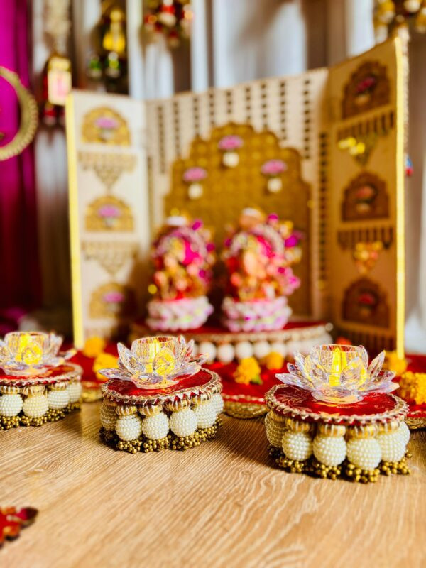 Divora- Mini Diya Stands