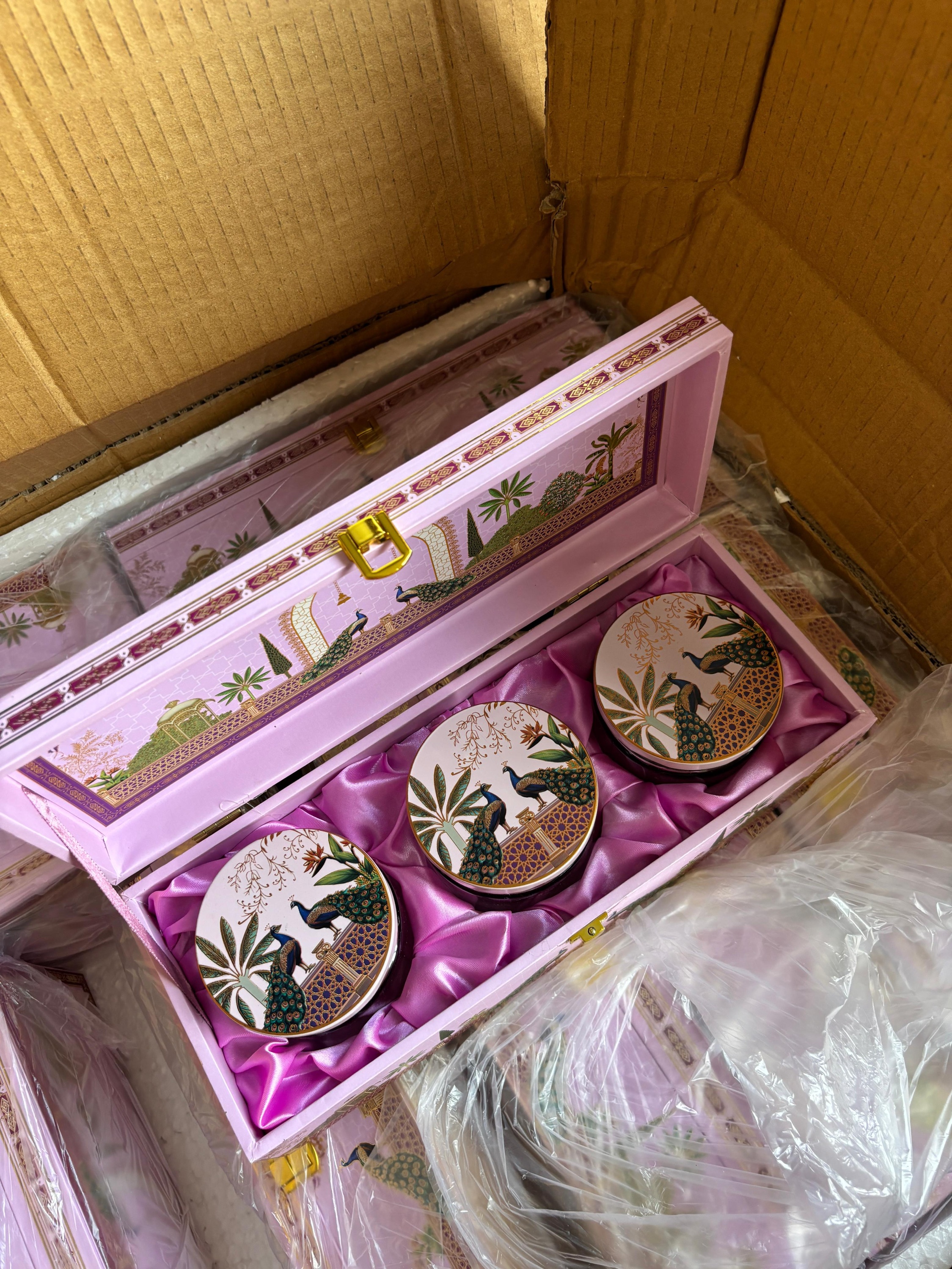 Mayur Bagh Hamper Box