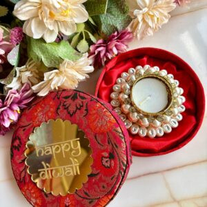 Pearl Diya Candle Hamper