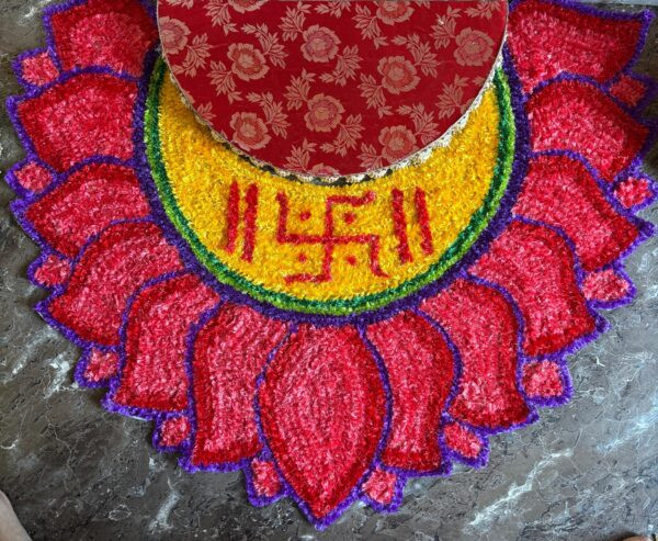Semicircle base Platter/Singhasan