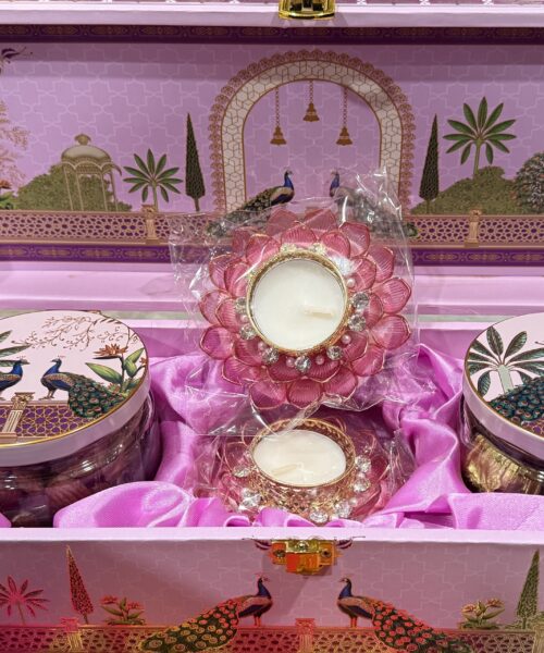 Mayur Bagh Hamper with Goodies
